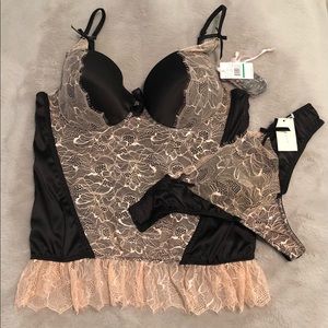 Brand New! Blush Lingerie Corset Set With Thong